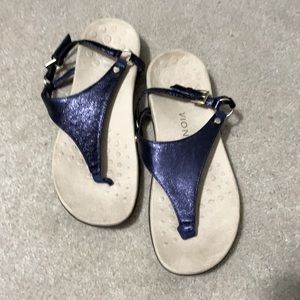 Vionic Sandals size 8.5